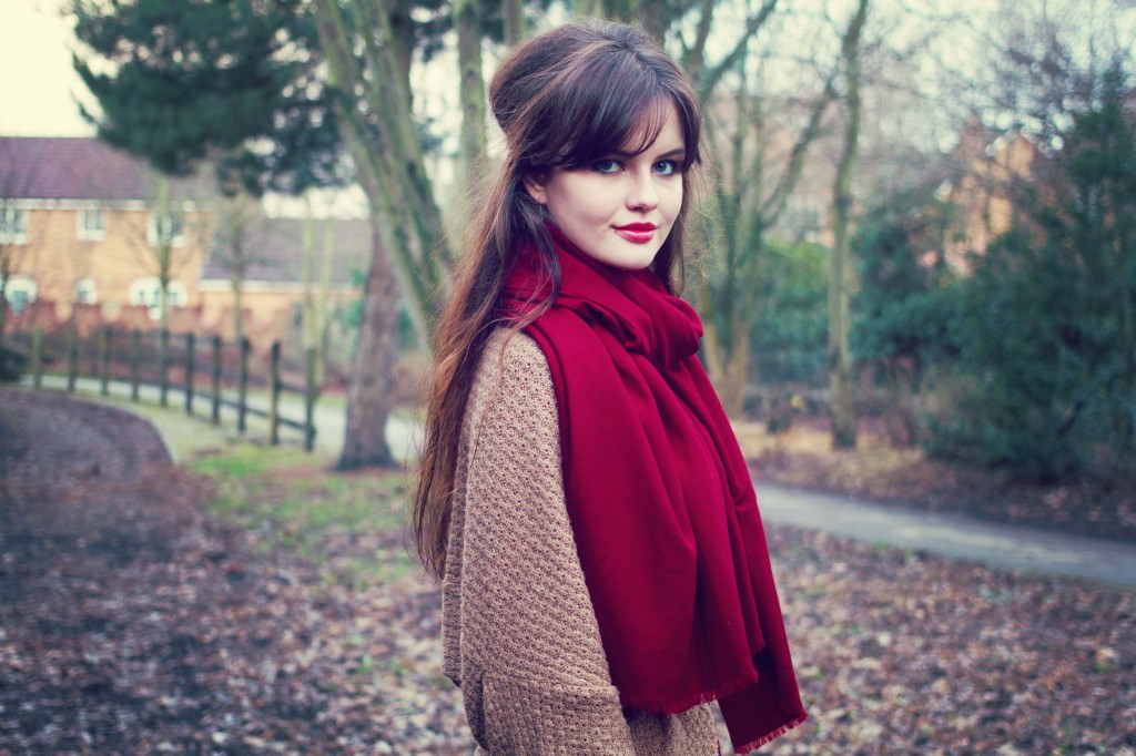 winter-walk-wearing-red-cashmere-scarf