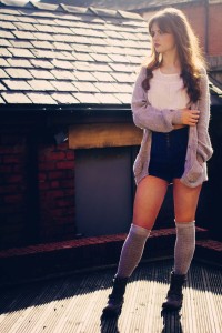 UK teen blogger wearing shorts and over the knee socks outfit