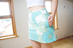 Top shop 60s patterned skirt