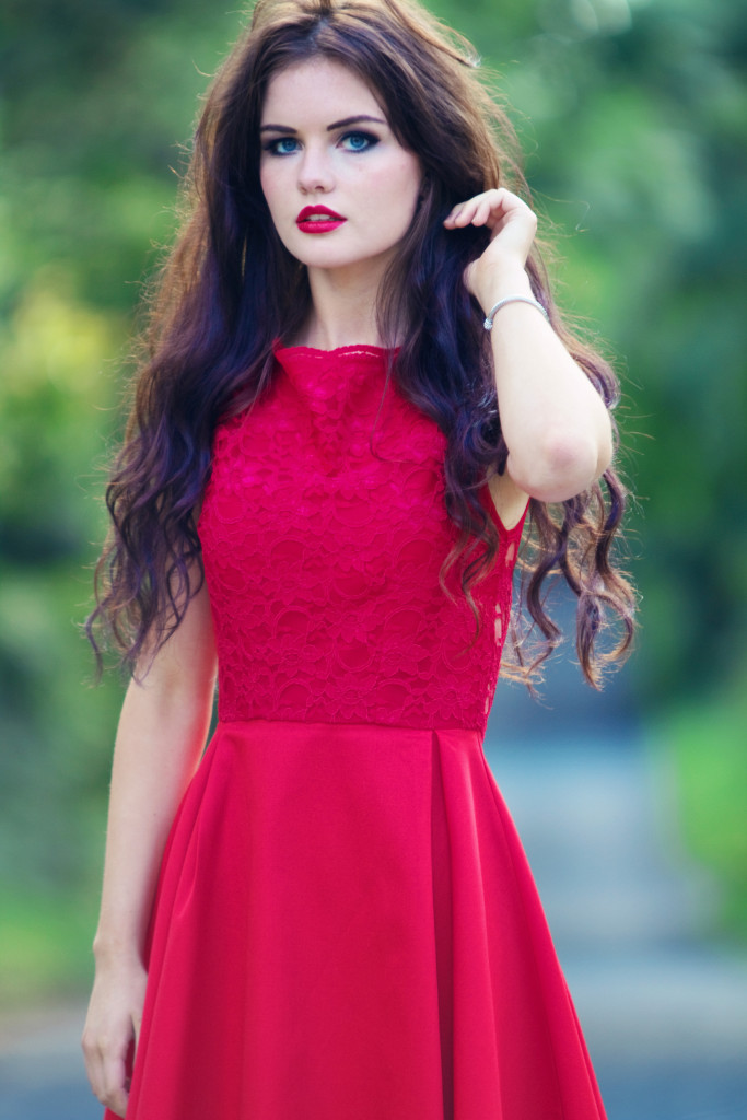 red-lace-midi-dress-worn-by-blogger