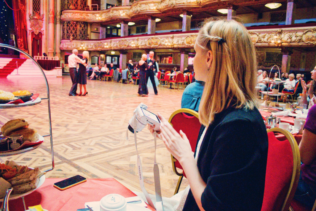 blonde-blogger-at-tower-ballroom