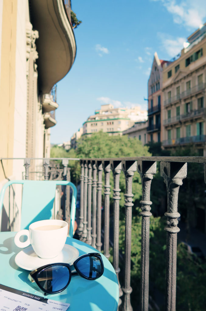 balcony-overlooking-eixample