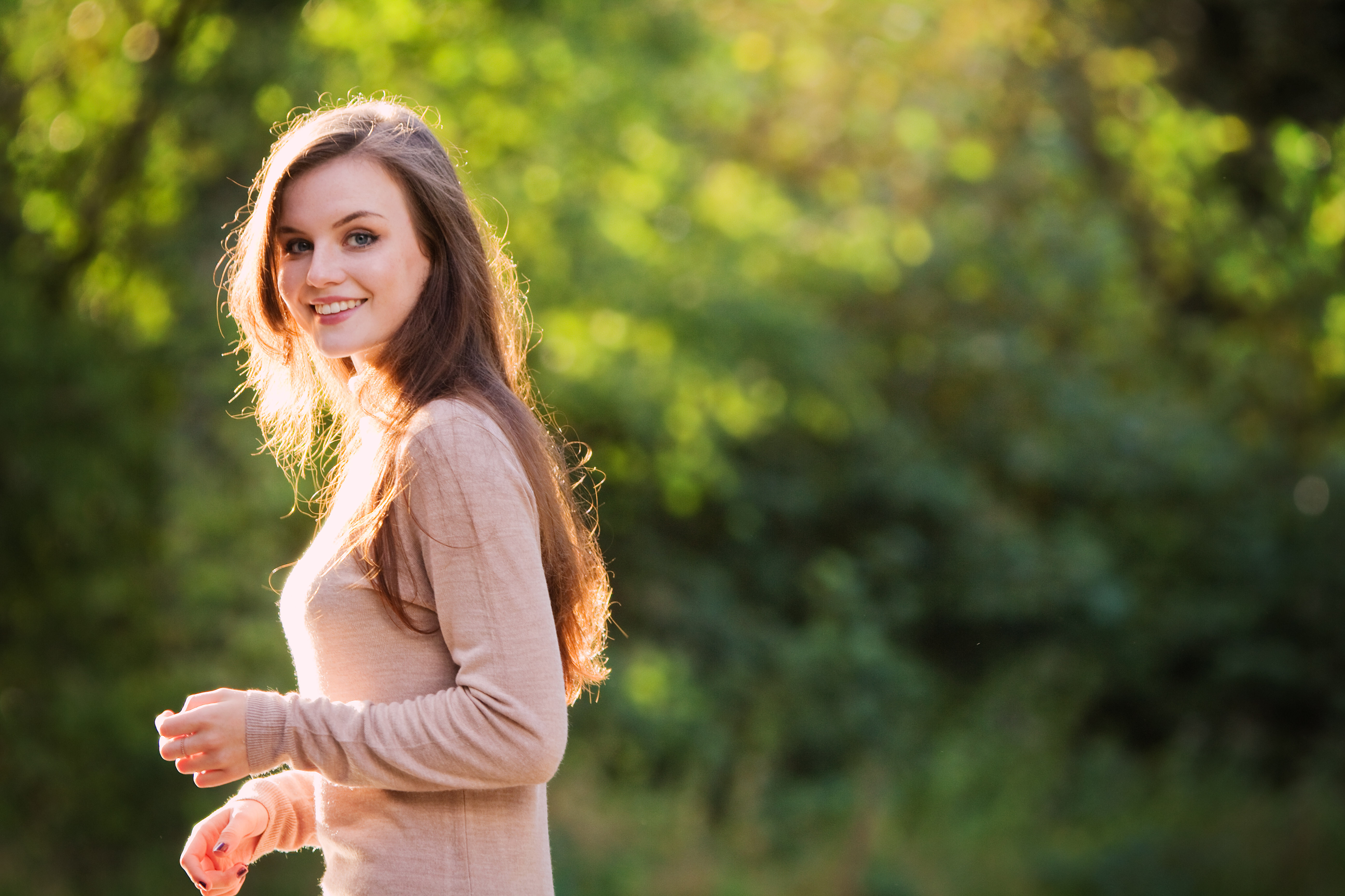 Brunette Teen Girl – Telegraph