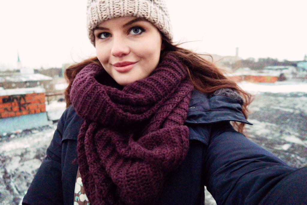 winter-city-break-selfie